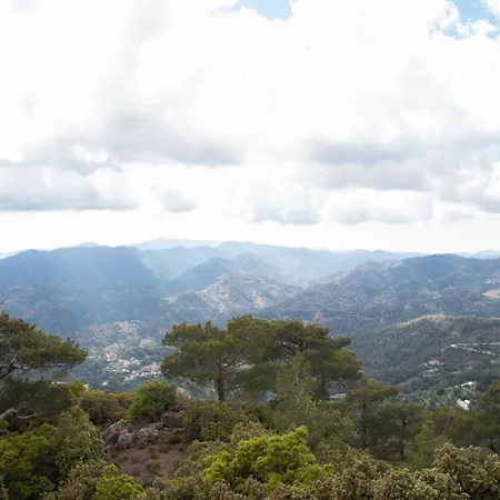 Mountain In With Fireplace & Sauna Villa Pródromos