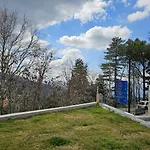 Mountain In With Fireplace & Sauna Villa