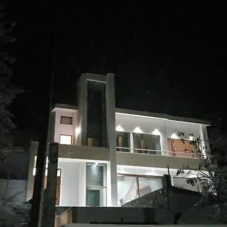 Villa Luxury Mountain In Troodos With Sauna & Fireplace