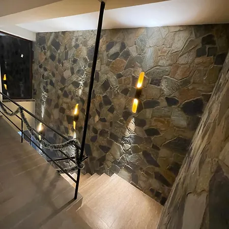 Mountain In With Fireplace & Sauna