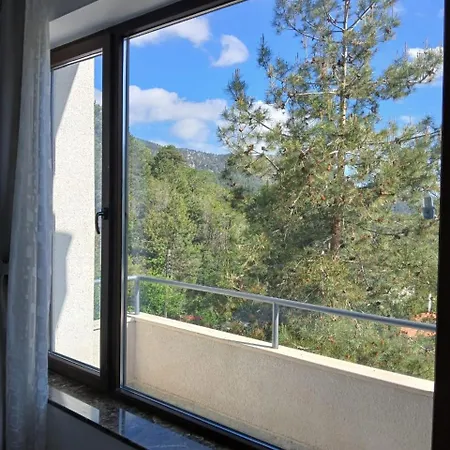 Villa Luxury Mountain In Troodos With Sauna & Fireplace